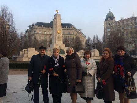 Петербургские педагоги налаживают контакты с коллегами в Будапеште